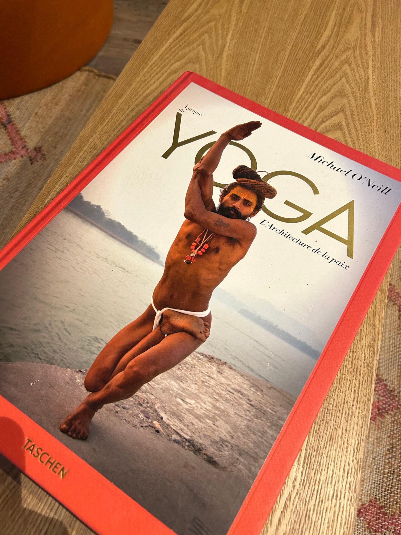 Cours Centre de yoga Vannes hypercentre cours de yoga débutant studio yoga vannes vinyasa hatha yog house – Location bureau Vannes massage bien-être soins spa location bureau cabinet vannes coworking