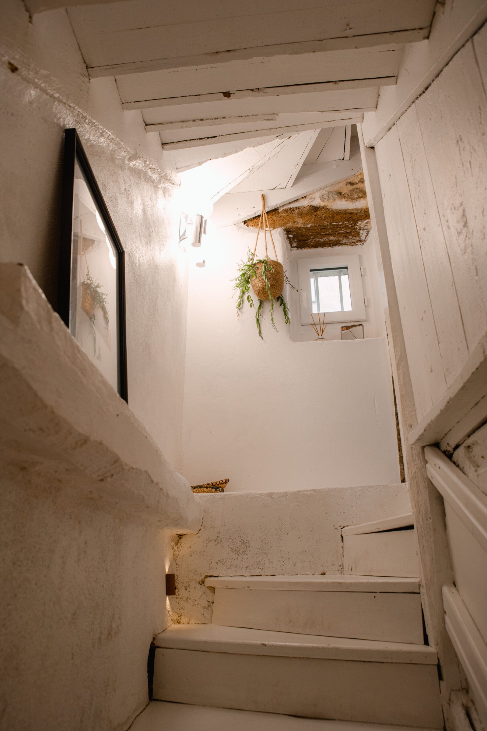 Cours Centre de yoga Vannes hypercentre cours de yoga débutant studio yoga vannes vinyasa hatha yog house – Location bureau Vannes massage bien-être soins spa location bureau cabinet vannes coworking neuroatypie tdah hpi